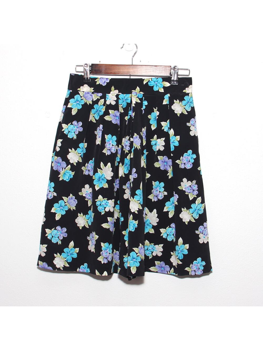 Vintage 90s Floral High Waist Culottes Shorts Size 6 SK & Company